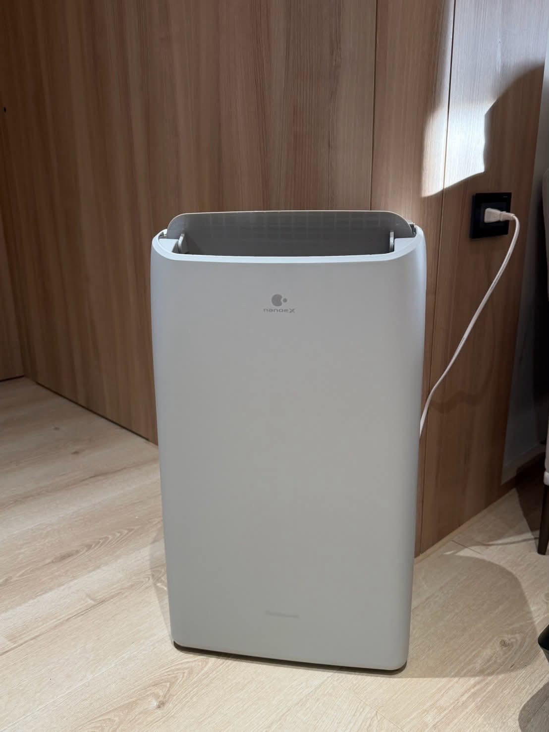 Panasonic F-YV32NN 除濕機照片